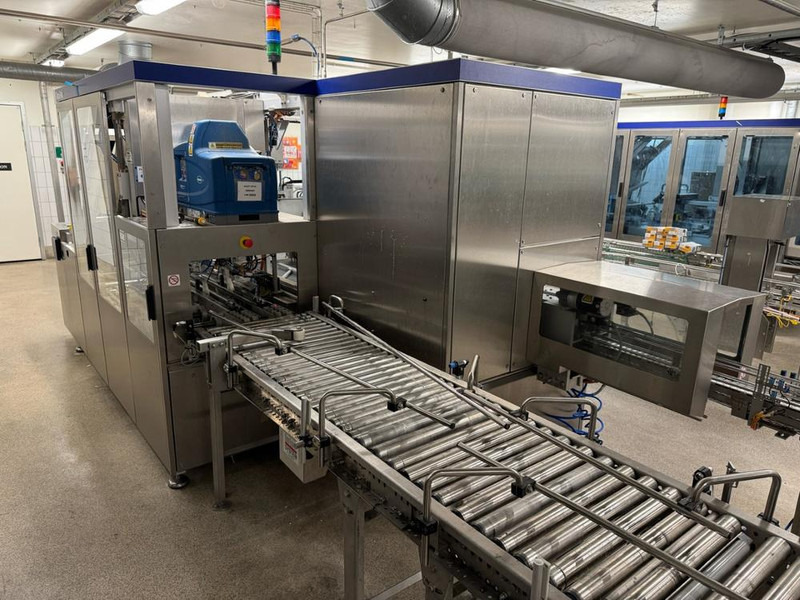 Tetra Pak Cardboard Packer - Stroj za pakiranje: slika Tetra Pak Cardboard Packer - Stroj za pakiranje Tetra Pak Cardboard Packer - Stroj za pakiranje: slika Tetra Pak Cardboard Packer - Stroj za pakiranje