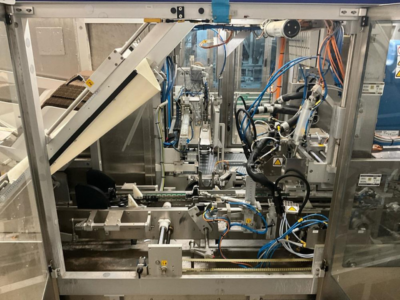 Tetra Pak Cardboard Packer - Stroj za pakiranje: slika Tetra Pak Cardboard Packer - Stroj za pakiranje Tetra Pak Cardboard Packer - Stroj za pakiranje: slika Tetra Pak Cardboard Packer - Stroj za pakiranje