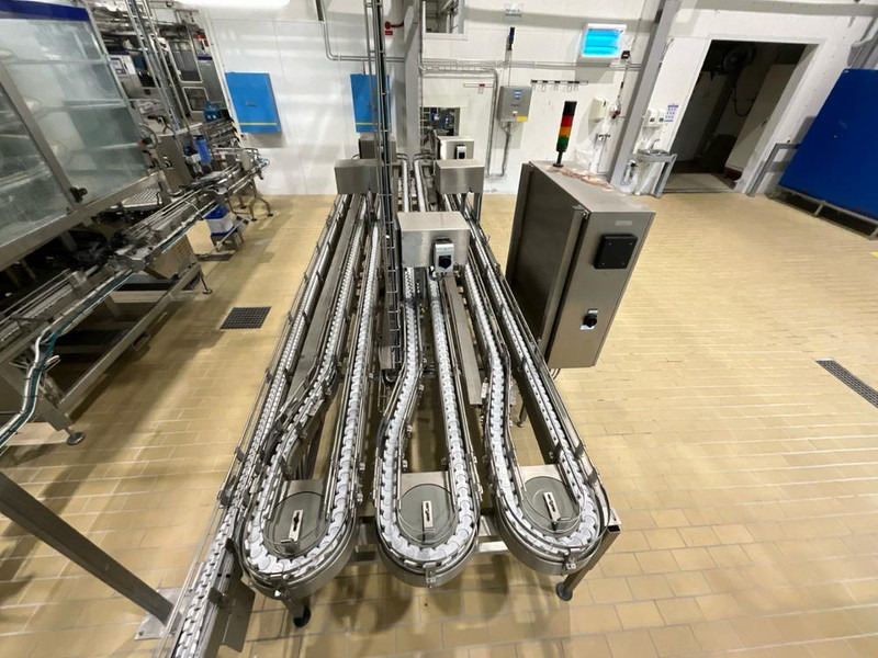 Tetra Pak Easy Ride - Transportna traka: slika Tetra Pak Easy Ride - Transportna traka Tetra Pak Easy Ride - Transportna traka: slika Tetra Pak Easy Ride - Transportna traka