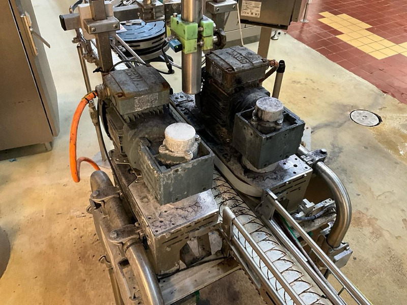 Tetra Pak - Transportna traka: slika Tetra Pak - Transportna traka Tetra Pak - Transportna traka: slika Tetra Pak - Transportna traka