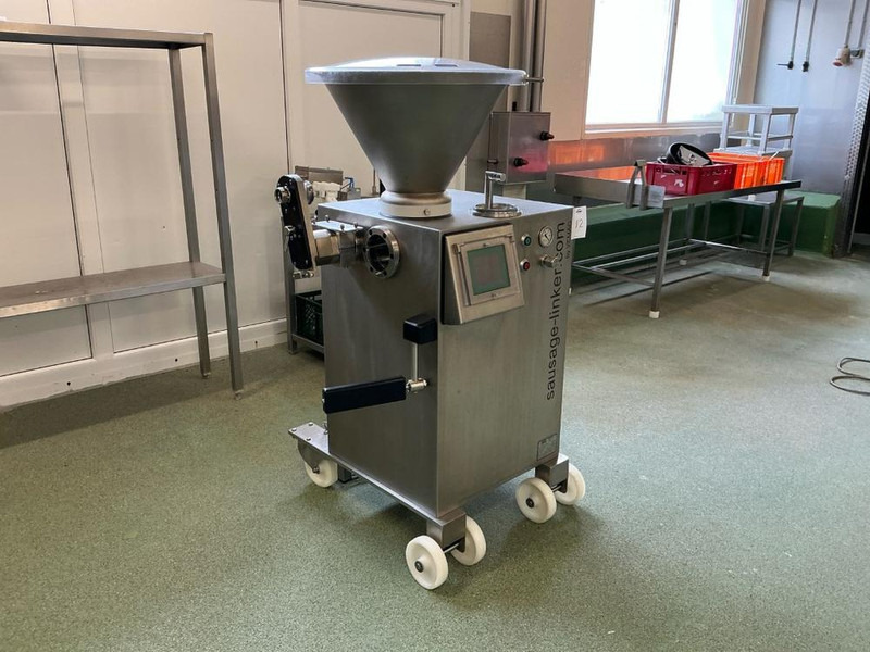Vemag Sausage-linker - Oprema za prehrambenu industriju: slika Vemag Sausage-linker - Oprema za prehrambenu industriju Vemag Sausage-linker - Oprema za prehrambenu industriju: slika Vemag Sausage-linker - Oprema za prehrambenu industriju