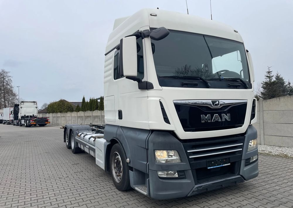 MAN TGX XLX 26.420 BDF, MEGA! - Transporter kontejnera/ Kamion s izmjenjivim sanducima: slika MAN TGX XLX 26.420 BDF, MEGA! - Transporter kontejnera/ Kamion s izmjenjivim sanducima MAN TGX XLX 26.420 BDF, MEGA! - Transporter kontejnera/ Kamion s izmjenjivim sanducima: slika MAN TGX XLX 26.420 BDF, MEGA! - Transporter kontejnera/ Kamion s izmjenjivim sanducima