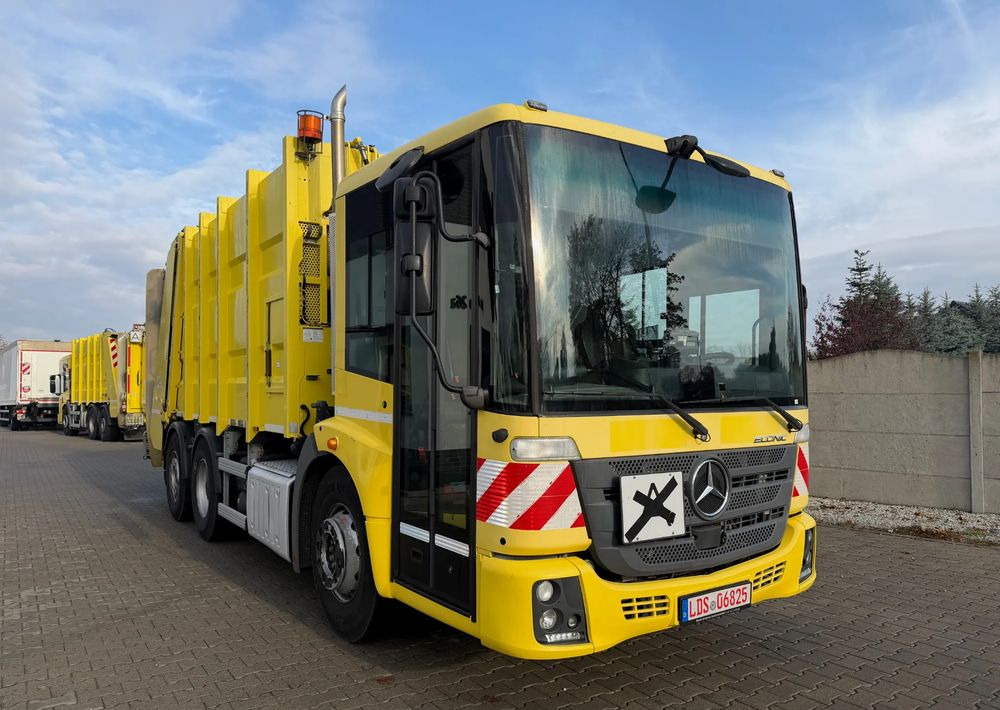 Mercedes-Benz ECONIC 2630, EURO6/ ŚMECIARKA/ ZOELLER/ DELTA - Kamion za odvoz smeća: slika Mercedes-Benz ECONIC 2630, EURO6/ ŚMECIARKA/ ZOELLER/ DELTA - Kamion za odvoz smeća Mercedes-Benz ECONIC 2630, EURO6/ ŚMECIARKA/ ZOELLER/ DELTA - Kamion za odvoz smeća: slika Mercedes-Benz ECONIC 2630, EURO6/ ŚMECIARKA/ ZOELLER/ DELTA - Kamion za odvoz smeća