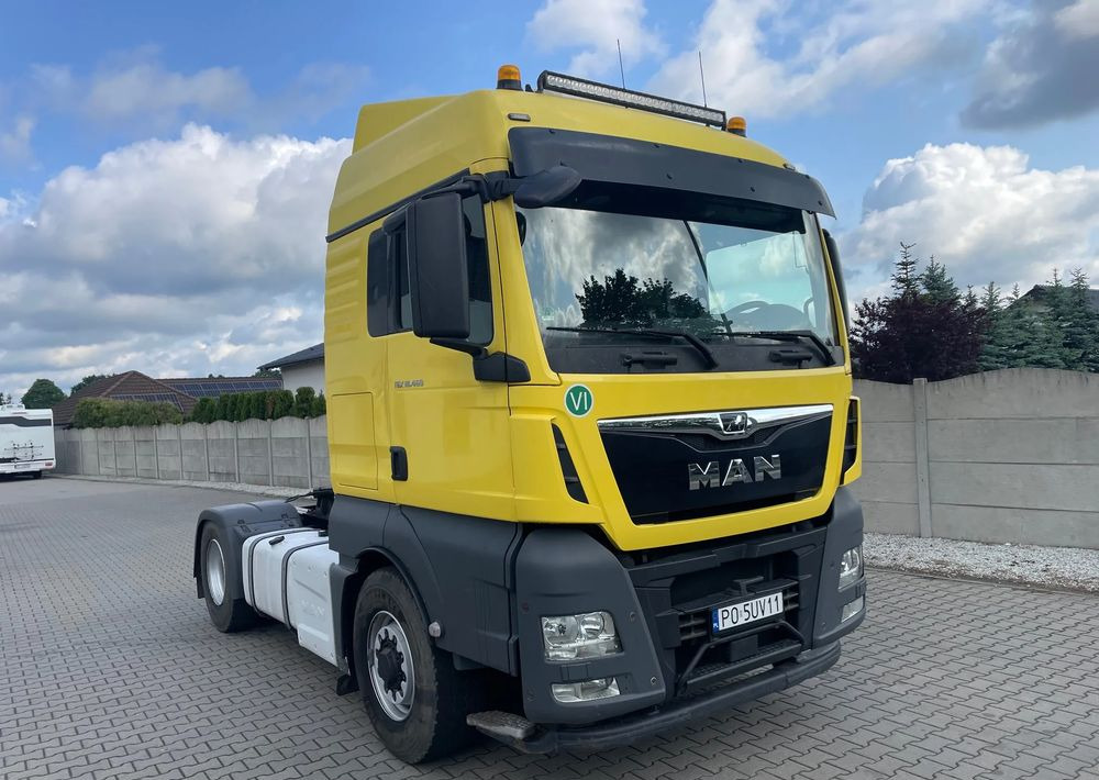 MAN TGX XLX 18.460 HydroDrive/ 4x4 - Tegljač: slika MAN TGX XLX 18.460 HydroDrive/ 4x4 - Tegljač MAN TGX XLX 18.460 HydroDrive/ 4x4 - Tegljač: slika MAN TGX XLX 18.460 HydroDrive/ 4x4 - Tegljač