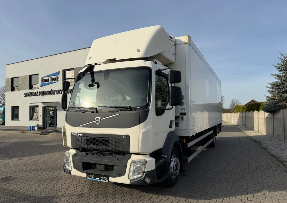 Volvo FL 16.250/ 19 PALET/ Ładownośc 6 ton/ na poduszkach! - Kamion hladnjača: slika Volvo FL 16.250/ 19 PALET/ Ładownośc 6 ton/ na poduszkach! - Kamion hladnjača Volvo FL 16.250/ 19 PALET/ Ładownośc 6 ton/ na poduszkach! - Kamion hladnjača: slika Volvo FL 16.250/ 19 PALET/ Ładownośc 6 ton/ na poduszkach! - Kamion hladnjača