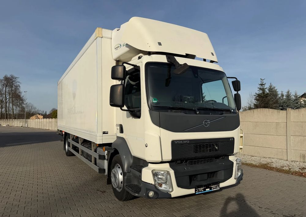 Volvo FL 16.250/ 19 PALET/ Ładownośc 6 ton/ na poduszkach! - Kamion hladnjača: slika Volvo FL 16.250/ 19 PALET/ Ładownośc 6 ton/ na poduszkach! - Kamion hladnjača Volvo FL 16.250/ 19 PALET/ Ładownośc 6 ton/ na poduszkach! - Kamion hladnjača: slika Volvo FL 16.250/ 19 PALET/ Ładownośc 6 ton/ na poduszkach! - Kamion hladnjača