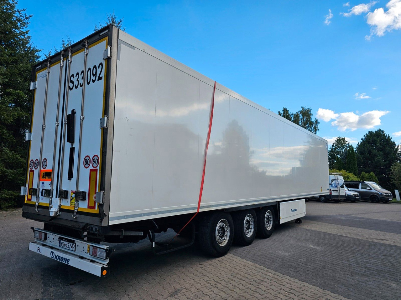 Krone SDR 27 39.0T CARRIER VECTOR 1550 Nur 1800mth - Poluprikolica hladnjača: slika Krone SDR 27 39.0T CARRIER VECTOR 1550 Nur 1800mth - Poluprikolica hladnjača Krone SDR 27 39.0T CARRIER VECTOR 1550 Nur 1800mth - Poluprikolica hladnjača: slika Krone SDR 27 39.0T CARRIER VECTOR 1550 Nur 1800mth - Poluprikolica hladnjača