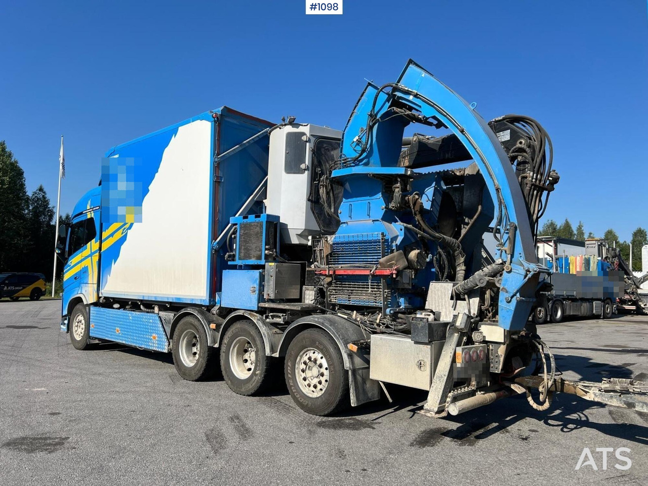 Volvo FH16 8*4 Flishugg - Drobilica za drvo: slika Volvo FH16 8*4 Flishugg - Drobilica za drvo Volvo FH16 8*4 Flishugg - Drobilica za drvo: slika Volvo FH16 8*4 Flishugg - Drobilica za drvo
