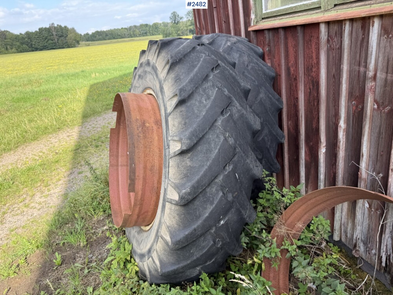 2 tractor tires with rims and rings - Kompletan kotač za Poljoprivredni strojevi: slika 2 tractor tires with rims and rings - Kompletan kotač za Poljoprivredni strojevi 2 tractor tires with rims and rings - Kompletan kotač za Poljoprivredni strojevi: slika 2 tractor tires with rims and rings - Kompletan kotač za Poljoprivredni strojevi