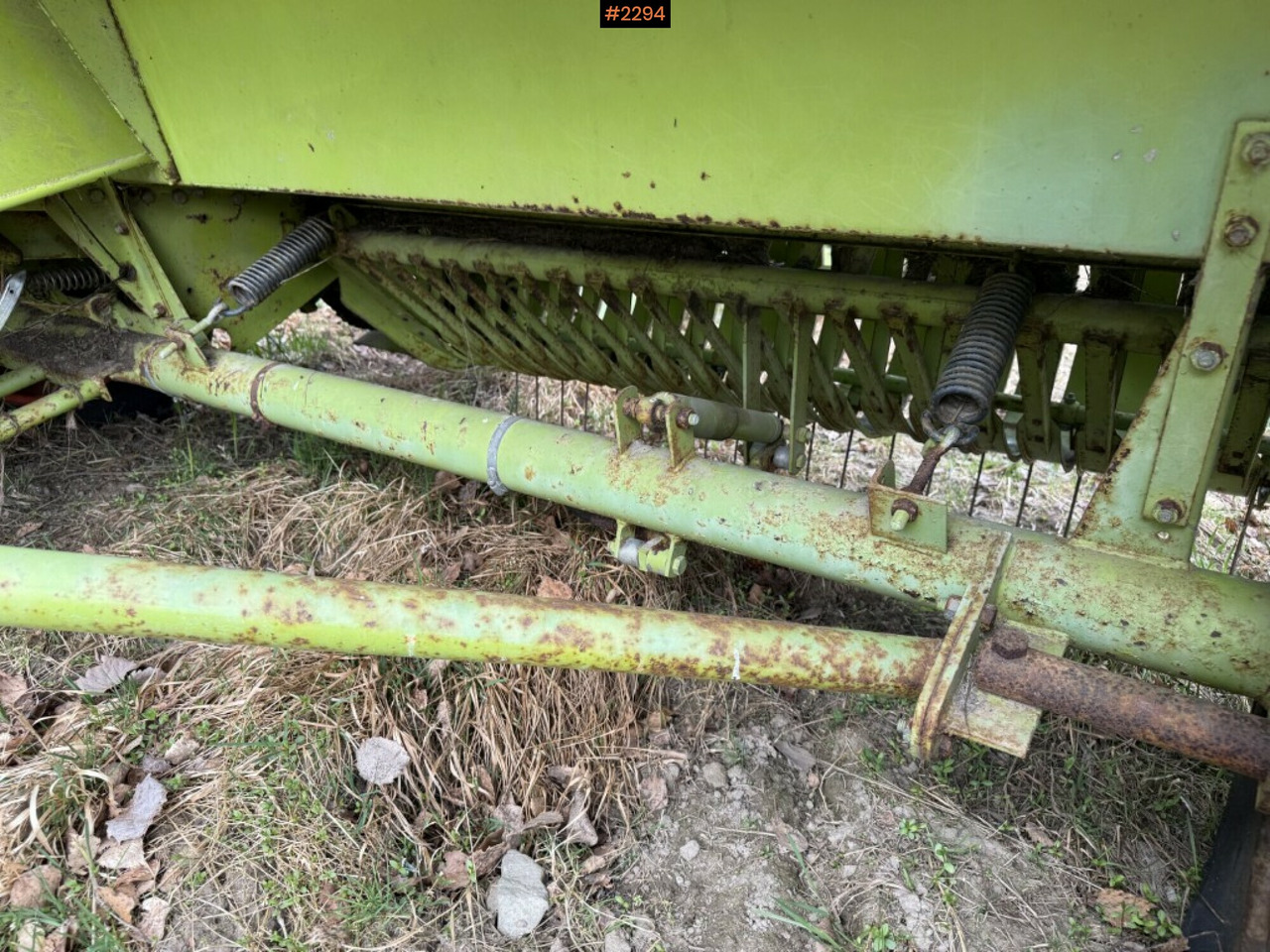 Oprema za prevrtanje sijena Claas Markant 60 square baler with thrower: slika Oprema za prevrtanje sijena Claas Markant 60 square baler with thrower