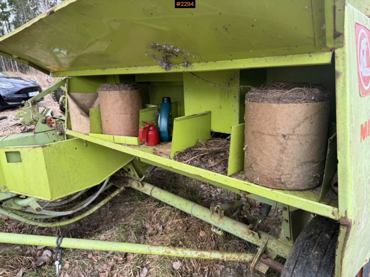 Oprema za prevrtanje sijena Claas Markant 60 square baler with thrower: slika Oprema za prevrtanje sijena Claas Markant 60 square baler with thrower