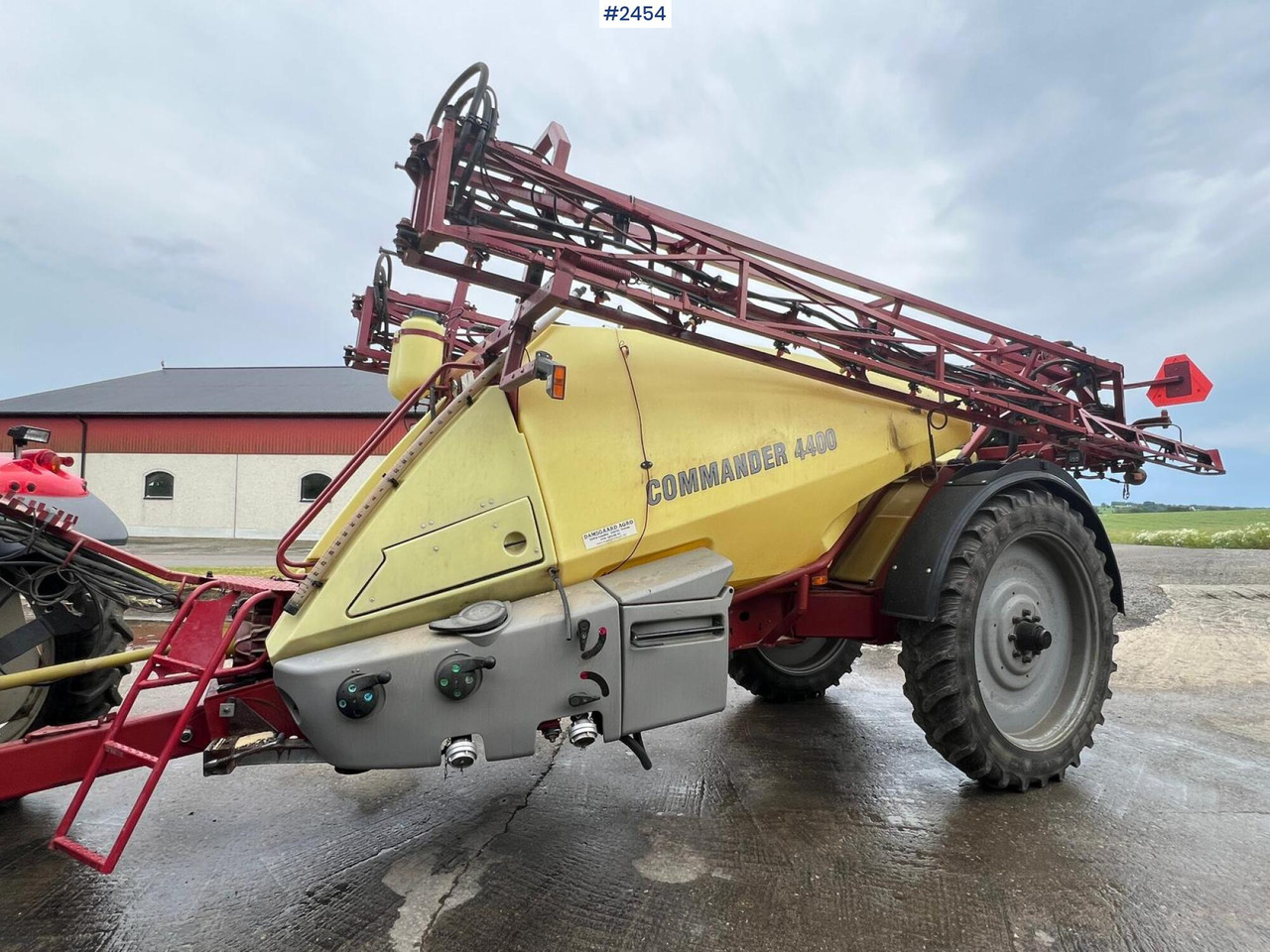 Plant protection sprayer Hardi Commander 4400 24M - Prskalica: slika Plant protection sprayer Hardi Commander 4400 24M - Prskalica Plant protection sprayer Hardi Commander 4400 24M - Prskalica: slika Plant protection sprayer Hardi Commander 4400 24M - Prskalica