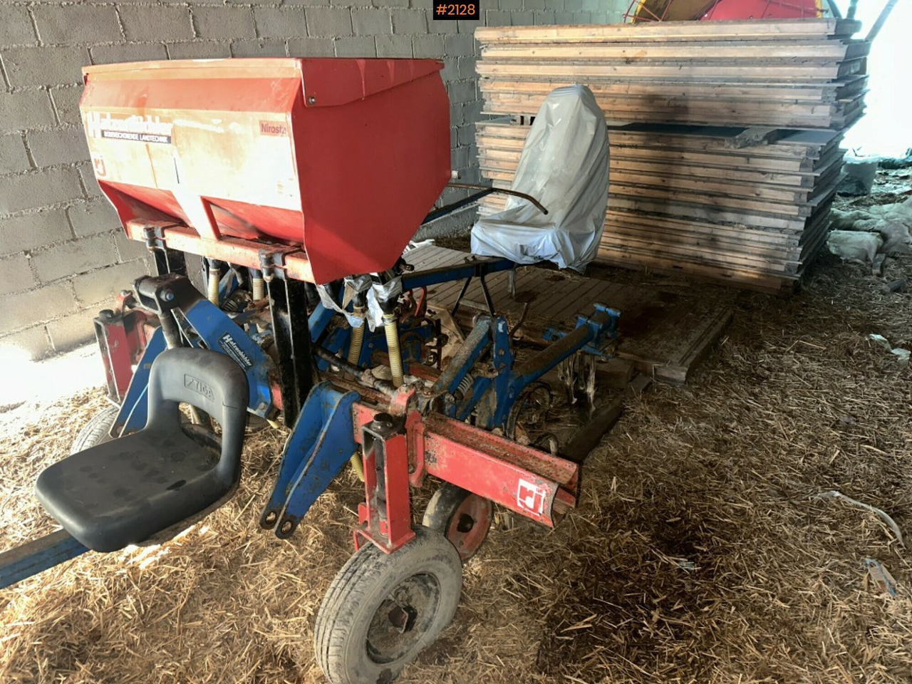 Row crop cleaner Hatzenbichler with fertilizer - Oprema za obradu tla: slika Row crop cleaner Hatzenbichler with fertilizer - Oprema za obradu tla Row crop cleaner Hatzenbichler with fertilizer - Oprema za obradu tla: slika Row crop cleaner Hatzenbichler with fertilizer - Oprema za obradu tla