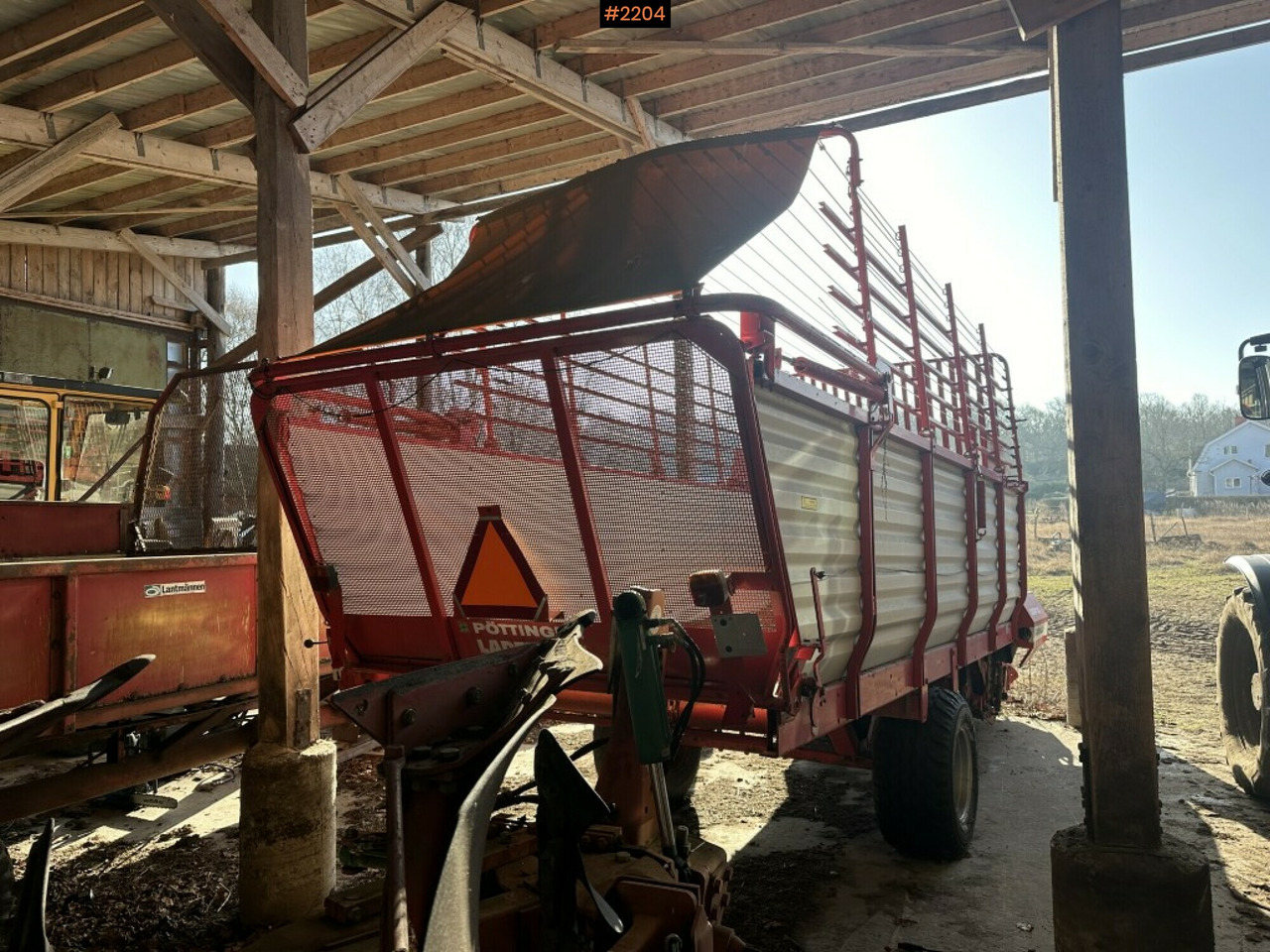 Self-loading wagon Pöttinger Ladeprofi 2 103 - Oprema za prevrtanje sijena: slika Self-loading wagon Pöttinger Ladeprofi 2 103 - Oprema za prevrtanje sijena Self-loading wagon Pöttinger Ladeprofi 2 103 - Oprema za prevrtanje sijena: slika Self-loading wagon Pöttinger Ladeprofi 2 103 - Oprema za prevrtanje sijena