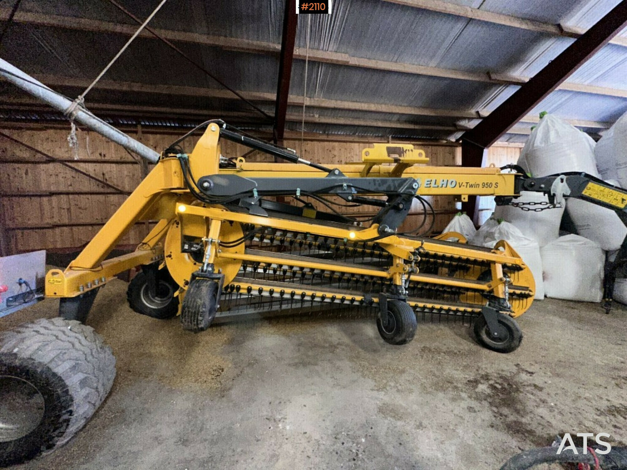 Towed Swathers ELHO V-Twin 950 S - Prevrtač sijena/ Grabulje: slika Towed Swathers ELHO V-Twin 950 S - Prevrtač sijena/ Grabulje Towed Swathers ELHO V-Twin 950 S - Prevrtač sijena/ Grabulje: slika Towed Swathers ELHO V-Twin 950 S - Prevrtač sijena/ Grabulje
