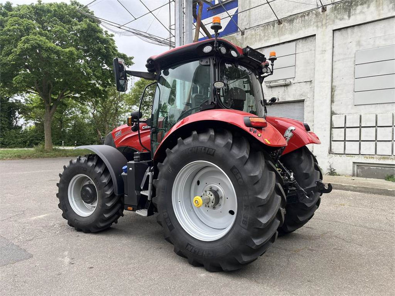 Case IH Maxxum 150 CVX Drive - Traktor: slika Case IH Maxxum 150 CVX Drive - Traktor Case IH Maxxum 150 CVX Drive - Traktor: slika Case IH Maxxum 150 CVX Drive - Traktor