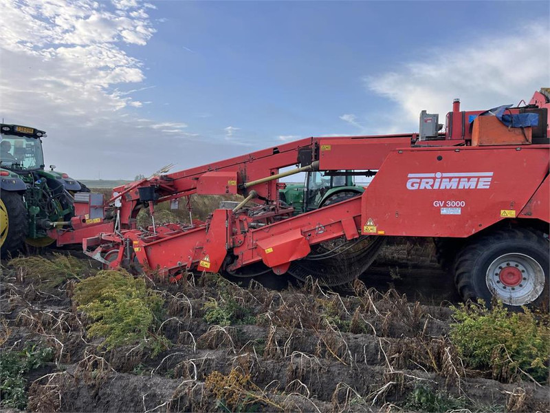 Grimme GV 3000 - Kombajn za krumpir: slika Grimme GV 3000 - Kombajn za krumpir Grimme GV 3000 - Kombajn za krumpir: slika Grimme GV 3000 - Kombajn za krumpir