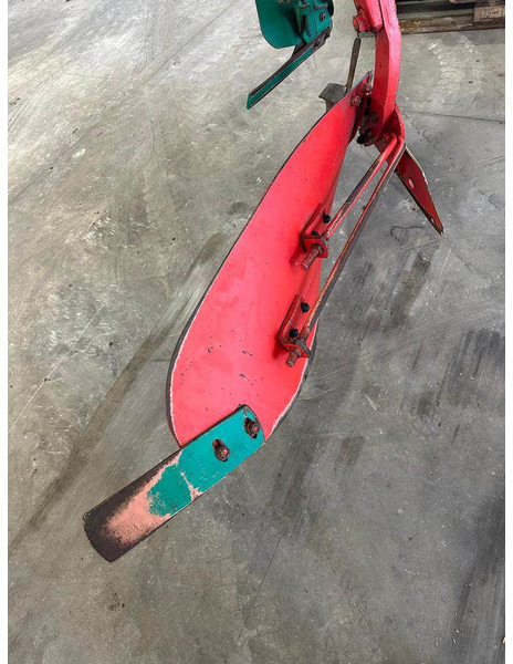 Kverneland LO / LB - Plug: slika Kverneland LO / LB - Plug Kverneland LO / LB - Plug: slika Kverneland LO / LB - Plug
