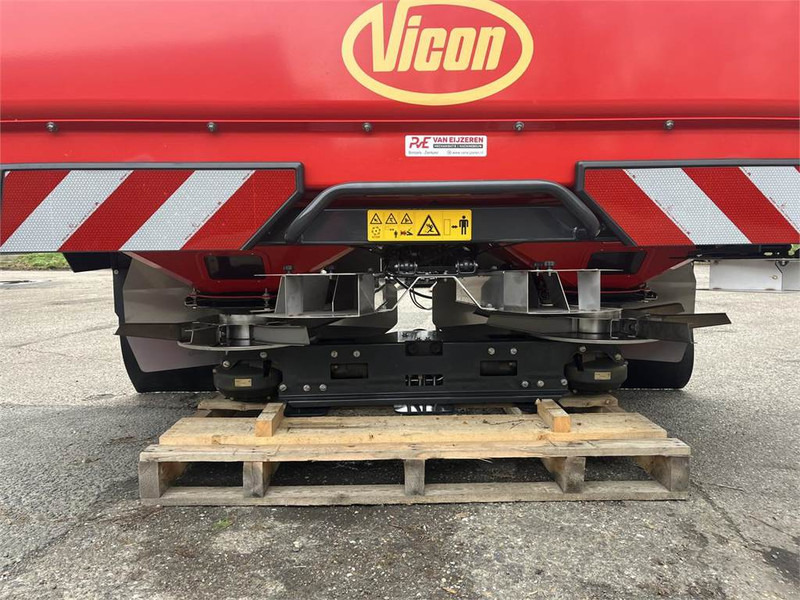 Kverneland RO-EDW GEO SPREAD 1875 - Rasipač gnojiva: slika Kverneland RO-EDW GEO SPREAD 1875 - Rasipač gnojiva Kverneland RO-EDW GEO SPREAD 1875 - Rasipač gnojiva: slika Kverneland RO-EDW GEO SPREAD 1875 - Rasipač gnojiva