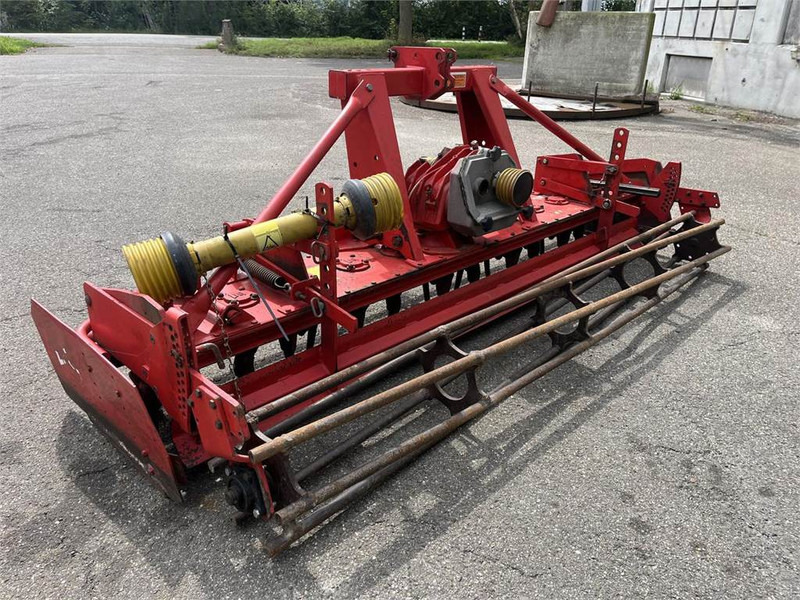 Lely 300-22 - Roto drljača: slika Lely 300-22 - Roto drljača Lely 300-22 - Roto drljača: slika Lely 300-22 - Roto drljača