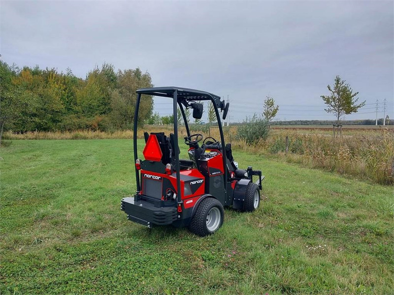 NORCAR a6226 automotive - Kompaktni utovarivač gusjeničar: slika NORCAR a6226 automotive - Kompaktni utovarivač gusjeničar NORCAR a6226 automotive - Kompaktni utovarivač gusjeničar: slika NORCAR a6226 automotive - Kompaktni utovarivač gusjeničar