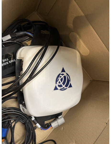 Trimble GFX 1060 GPS SET ACTIEPRIJS - Sustav navigacije za Poljoprivredni strojevi: slika Trimble GFX 1060 GPS SET ACTIEPRIJS - Sustav navigacije za Poljoprivredni strojevi Trimble GFX 1060 GPS SET ACTIEPRIJS - Sustav navigacije za Poljoprivredni strojevi: slika Trimble GFX 1060 GPS SET ACTIEPRIJS - Sustav navigacije za Poljoprivredni strojevi