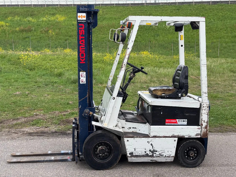 Komatsu Elektrische FB15-5 - Električni viličar: slika Komatsu Elektrische FB15-5 - Električni viličar Komatsu Elektrische FB15-5 - Električni viličar: slika Komatsu Elektrische FB15-5 - Električni viličar