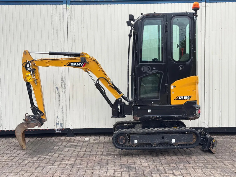 Mini bager Sany SY18C: slika Mini bager Sany SY18C