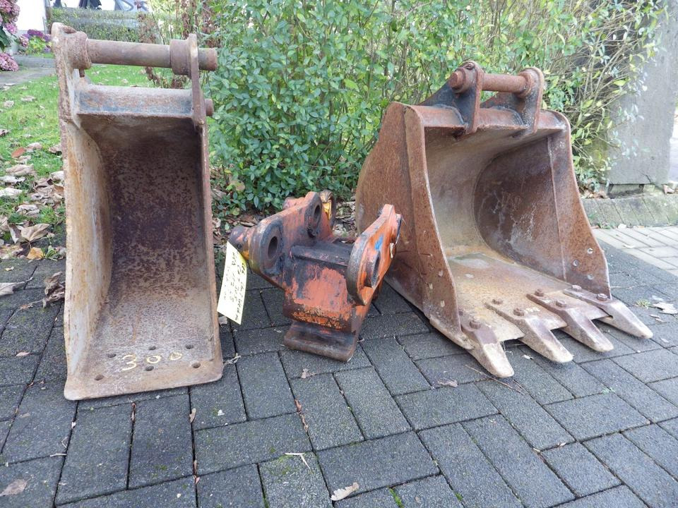 Cat 305 LEH Schnellwechsler + 2 Tieflöffel Cat - Korpa za bager: slika Cat 305 LEH Schnellwechsler + 2 Tieflöffel Cat - Korpa za bager Cat 305 LEH Schnellwechsler + 2 Tieflöffel Cat - Korpa za bager: slika Cat 305 LEH Schnellwechsler + 2 Tieflöffel Cat - Korpa za bager