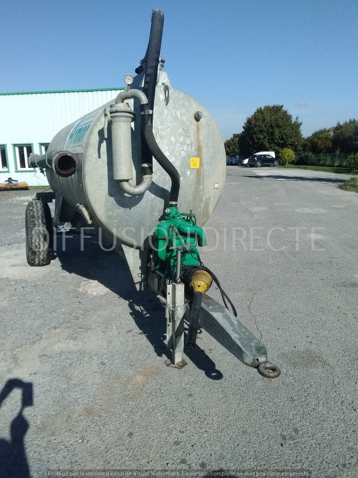 ARMOR TONNE A LISIER AXR 6.8 - Cisterna za gnojnicu: slika ARMOR TONNE A LISIER AXR 6.8 - Cisterna za gnojnicu ARMOR TONNE A LISIER AXR 6.8 - Cisterna za gnojnicu: slika ARMOR TONNE A LISIER AXR 6.8 - Cisterna za gnojnicu