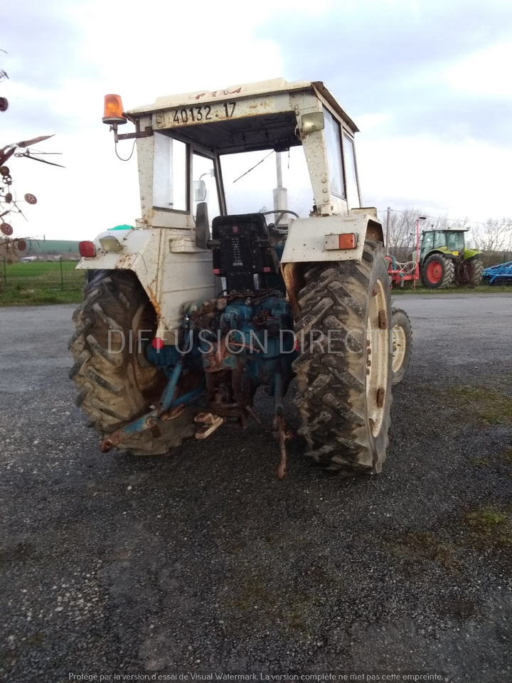 FORD TRACTEUR AGRICOLE 5000 SUPER MAJOR - Traktor: slika FORD TRACTEUR AGRICOLE 5000 SUPER MAJOR - Traktor FORD TRACTEUR AGRICOLE 5000 SUPER MAJOR - Traktor: slika FORD TRACTEUR AGRICOLE 5000 SUPER MAJOR - Traktor