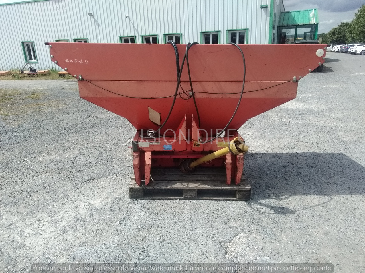 KUHN DISTRIBUTEUR D'ENGRAIS MDS 921 - Rasipač gnojiva: slika KUHN DISTRIBUTEUR D'ENGRAIS MDS 921 - Rasipač gnojiva KUHN DISTRIBUTEUR D'ENGRAIS MDS 921 - Rasipač gnojiva: slika KUHN DISTRIBUTEUR D'ENGRAIS MDS 921 - Rasipač gnojiva