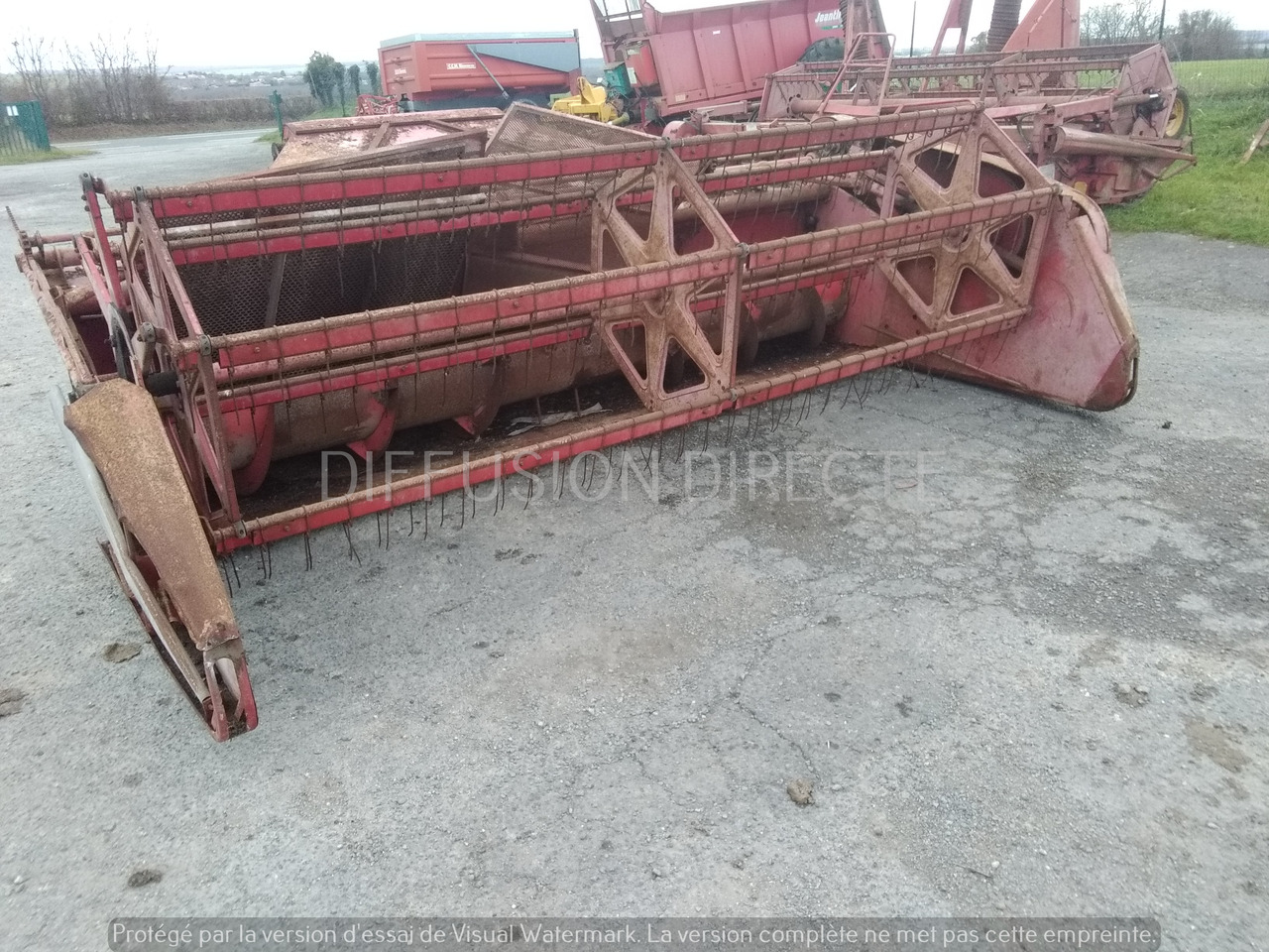MASSEY FERGUSON MOISSONNEUSE BATTEUSE 500 - Kombajn: slika MASSEY FERGUSON MOISSONNEUSE BATTEUSE 500 - Kombajn MASSEY FERGUSON MOISSONNEUSE BATTEUSE 500 - Kombajn: slika MASSEY FERGUSON MOISSONNEUSE BATTEUSE 500 - Kombajn