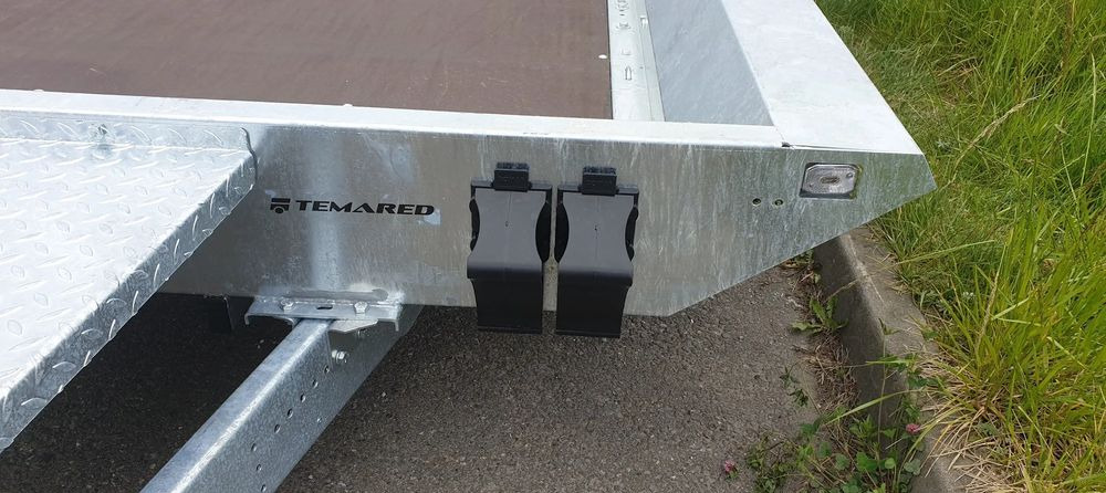TEMARED BUILDER 3 4018 S 3 oś - Prikolica za radne strojeve: slika TEMARED BUILDER 3 4018 S 3 oś - Prikolica za radne strojeve TEMARED BUILDER 3 4018 S 3 oś - Prikolica za radne strojeve: slika TEMARED BUILDER 3 4018 S 3 oś - Prikolica za radne strojeve