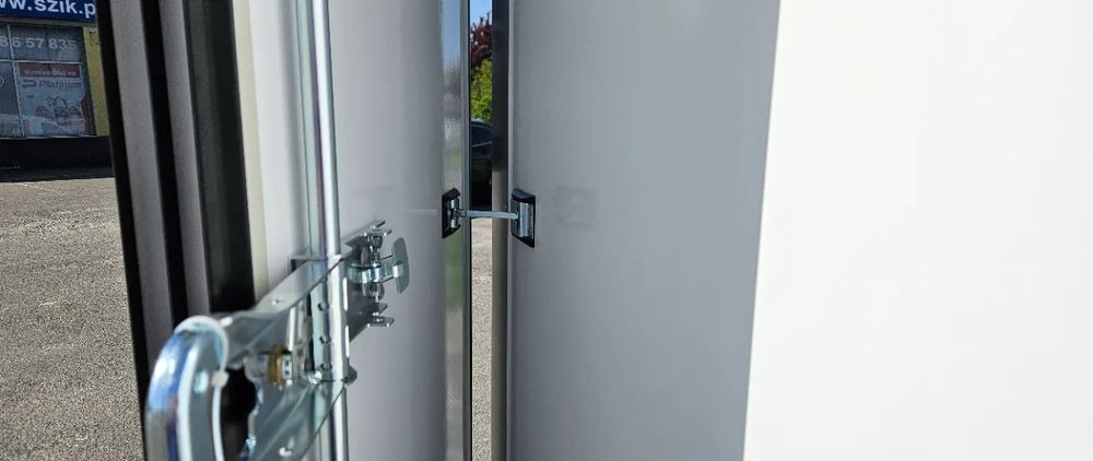 TEMARED COOLER 3015/2 C 2T - Poluprikolica hladnjača: slika TEMARED COOLER 3015/2 C 2T - Poluprikolica hladnjača TEMARED COOLER 3015/2 C 2T - Poluprikolica hladnjača: slika TEMARED COOLER 3015/2 C 2T - Poluprikolica hladnjača