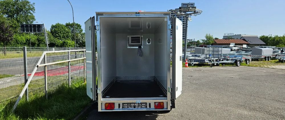 TEMARED COOLER 3015/2 C 2T - Poluprikolica hladnjača: slika TEMARED COOLER 3015/2 C 2T - Poluprikolica hladnjača TEMARED COOLER 3015/2 C 2T - Poluprikolica hladnjača: slika TEMARED COOLER 3015/2 C 2T - Poluprikolica hladnjača