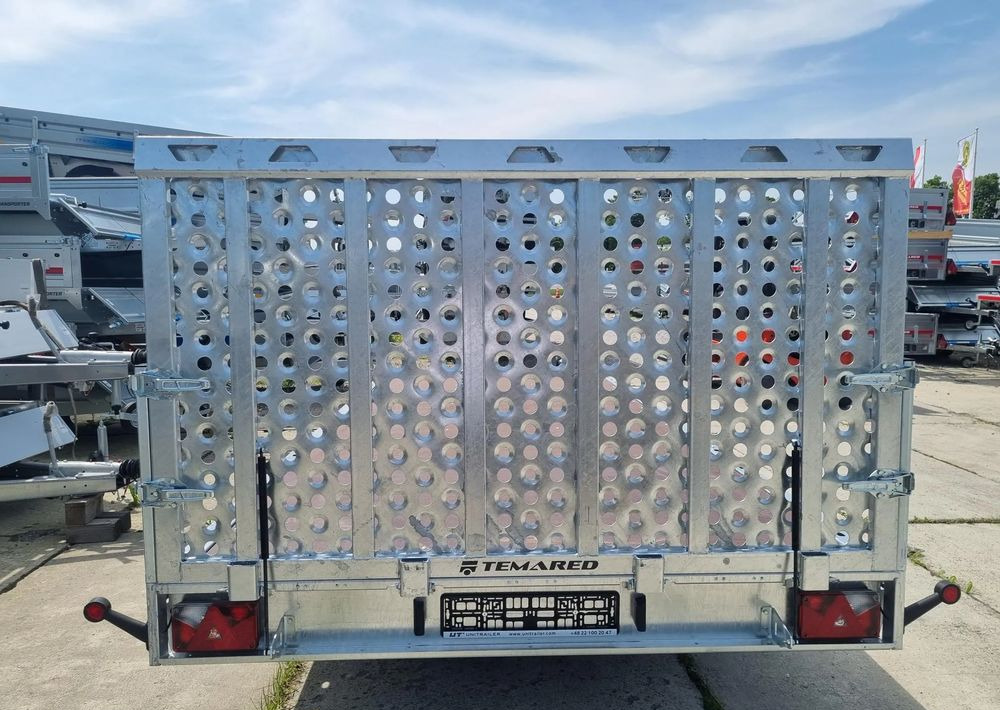 TEMARED UNIVERSAL 5121/3 3.5T R10C SKLEJKA - Prikolica za prijevoz automobila: slika TEMARED UNIVERSAL 5121/3 3.5T R10C SKLEJKA - Prikolica za prijevoz automobila TEMARED UNIVERSAL 5121/3 3.5T R10C SKLEJKA - Prikolica za prijevoz automobila: slika TEMARED UNIVERSAL 5121/3 3.5T R10C SKLEJKA - Prikolica za prijevoz automobila