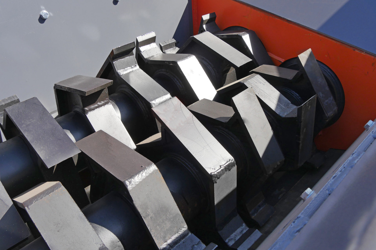 Industrijski šreder Arjes EKOMAXX 800: slika Industrijski šreder Arjes EKOMAXX 800 Industrijski šreder Arjes EKOMAXX 800: slika Industrijski šreder Arjes EKOMAXX 800