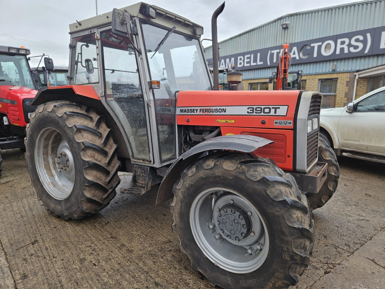1993 MF 390T 4wd tractor, good off farm condition - Traktor: slika 1993 MF 390T 4wd tractor, good off farm condition - Traktor 1993 MF 390T 4wd tractor, good off farm condition - Traktor: slika 1993 MF 390T 4wd tractor, good off farm condition - Traktor
