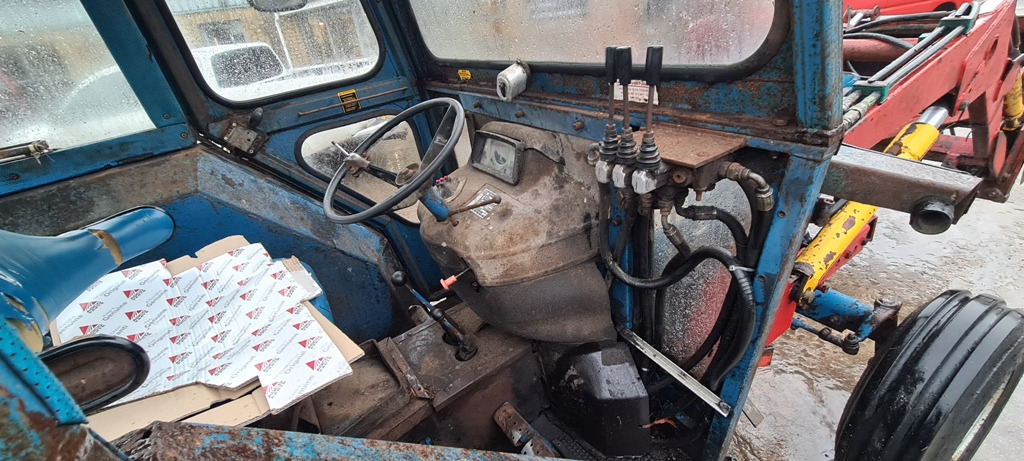 Ford 4600 - Traktor: slika Ford 4600 - Traktor Ford 4600 - Traktor: slika Ford 4600 - Traktor