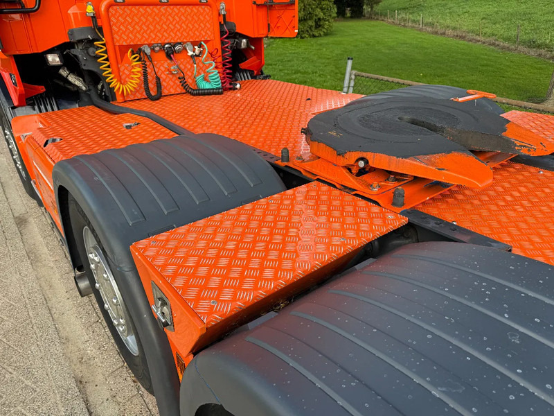 Scania R560 V8 Manual-Retarder-6x2 TOP NL TRUCK - Tegljač: slika Scania R560 V8 Manual-Retarder-6x2 TOP NL TRUCK - Tegljač Scania R560 V8 Manual-Retarder-6x2 TOP NL TRUCK - Tegljač: slika Scania R560 V8 Manual-Retarder-6x2 TOP NL TRUCK - Tegljač