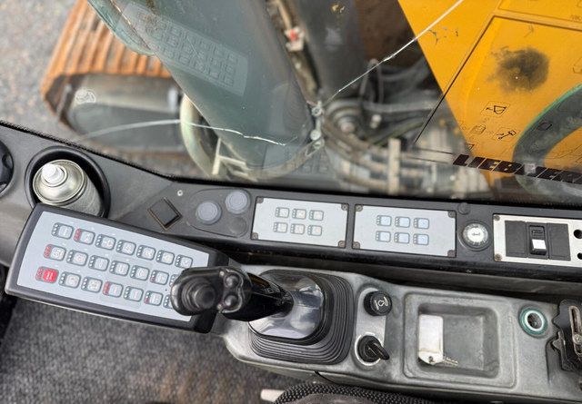 Bager gusjeničar LiebherrR920 Compact + Marttiini: slika Bager gusjeničar LiebherrR920 Compact + Marttiini Bager gusjeničar LiebherrR920 Compact + Marttiini: slika Bager gusjeničar LiebherrR920 Compact + Marttiini