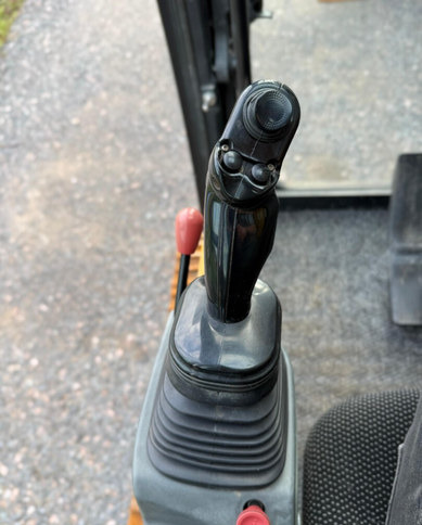 Bager gusjeničar LiebherrR920 Compact + Marttiini: slika Bager gusjeničar LiebherrR920 Compact + Marttiini Bager gusjeničar LiebherrR920 Compact + Marttiini: slika Bager gusjeničar LiebherrR920 Compact + Marttiini