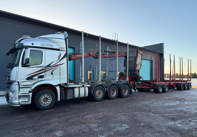 Mercedes-BenzArocs 8x4 - Kamion šumar, Kamion s kranom: slika Mercedes-BenzArocs 8x4 - Kamion šumar, Kamion s kranom Mercedes-BenzArocs 8x4 - Kamion šumar, Kamion s kranom: slika Mercedes-BenzArocs 8x4 - Kamion šumar, Kamion s kranom