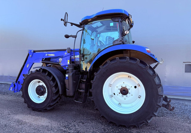 New Holland T7.185 - Traktor: slika New Holland T7.185 - Traktor New Holland T7.185 - Traktor: slika New Holland T7.185 - Traktor