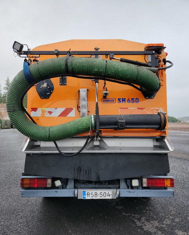 SchmidtSK650 Atego 85kmh/h - Cestovna čistilica: slika SchmidtSK650 Atego 85kmh/h - Cestovna čistilica SchmidtSK650 Atego 85kmh/h - Cestovna čistilica: slika SchmidtSK650 Atego 85kmh/h - Cestovna čistilica