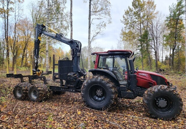 Valtra N123 + Kronos 140 4WDM + Cranab HC8 - Šumarska oprema: slika Valtra N123 + Kronos 140 4WDM + Cranab HC8 - Šumarska oprema Valtra N123 + Kronos 140 4WDM + Cranab HC8 - Šumarska oprema: slika Valtra N123 + Kronos 140 4WDM + Cranab HC8 - Šumarska oprema