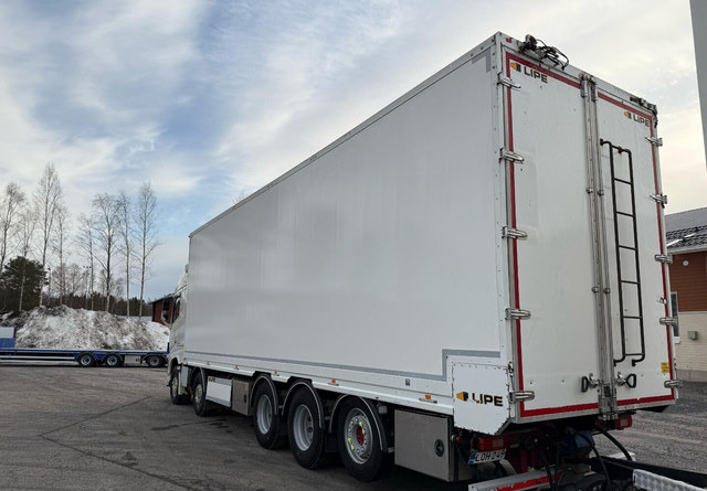Volvo FH16 750 10x4 - Kamion sandučar: slika Volvo FH16 750 10x4 - Kamion sandučar Volvo FH16 750 10x4 - Kamion sandučar: slika Volvo FH16 750 10x4 - Kamion sandučar