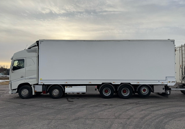 Volvo FH16 750 10x4 - Kamion sandučar: slika Volvo FH16 750 10x4 - Kamion sandučar Volvo FH16 750 10x4 - Kamion sandučar: slika Volvo FH16 750 10x4 - Kamion sandučar
