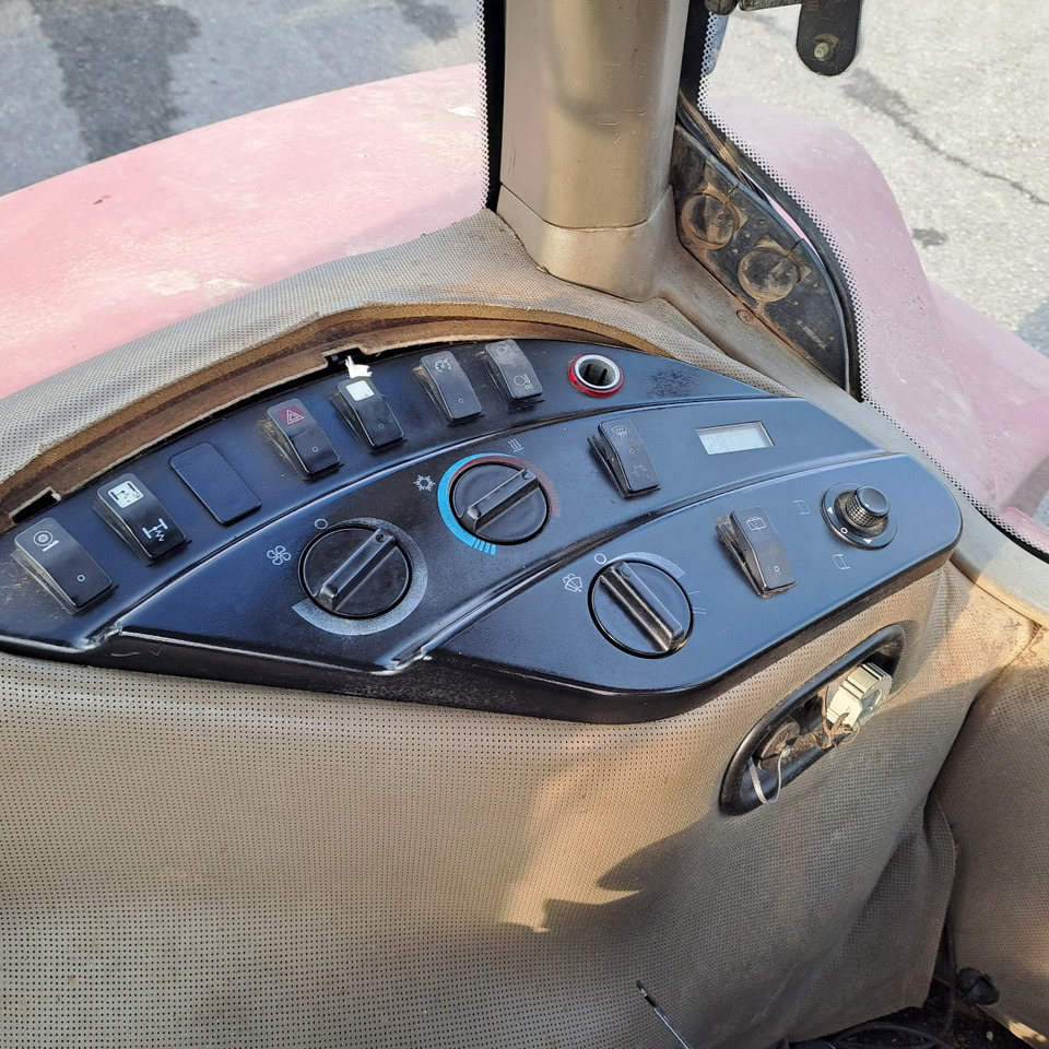 CASE MX 285 MAGNUM - Traktor: slika CASE MX 285 MAGNUM - Traktor CASE MX 285 MAGNUM - Traktor: slika CASE MX 285 MAGNUM - Traktor